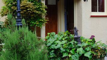 Habitación doble estándar | Vista al jardín