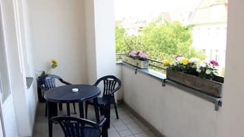 Comfort-Vierbettzimmer | Terrasse/Patio