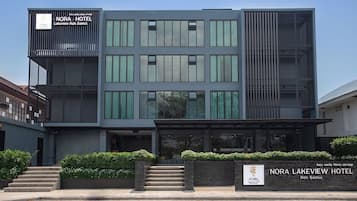 Khuôn viên nơi lưu trú