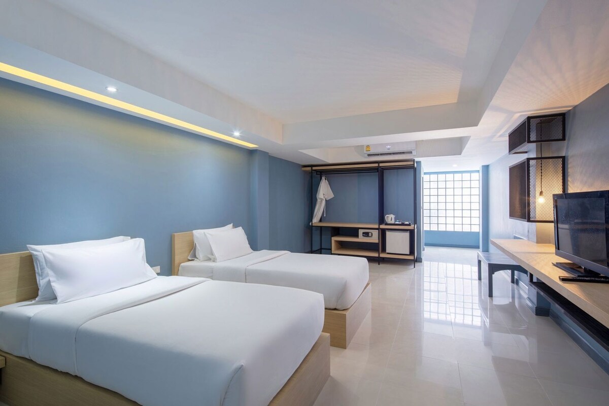 高級寢具、Select Comfort 床墊、迷你吧、房內夾萬