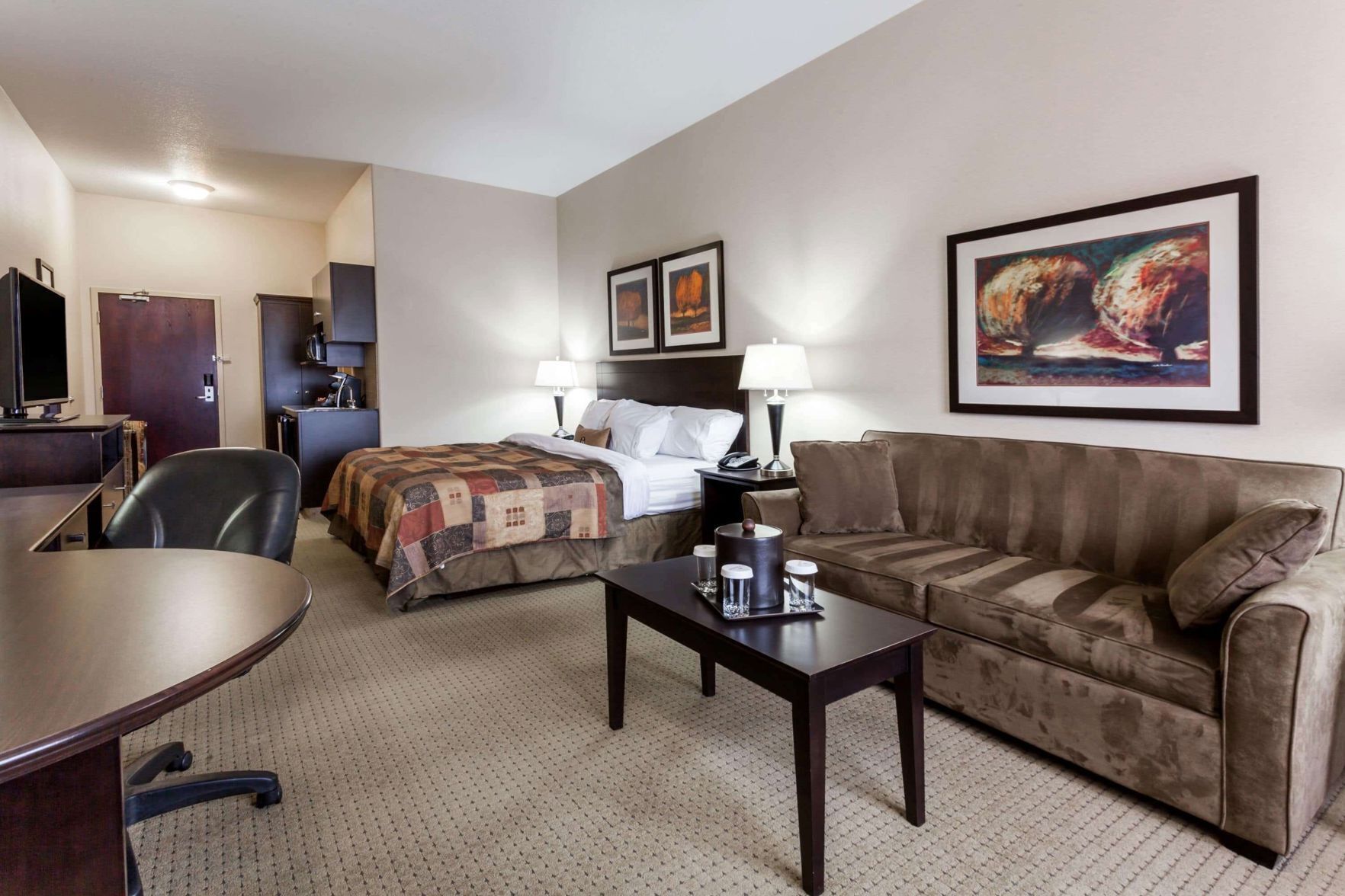 Ropa de cama de alta calidad, escritorio, cortinas opacas