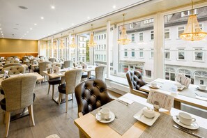 Petit déjeuner buffet compris tous les jours