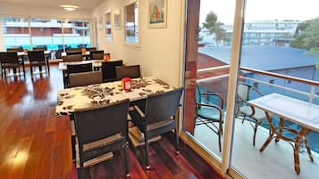 Daily buffet breakfast (EUR 14 per person)