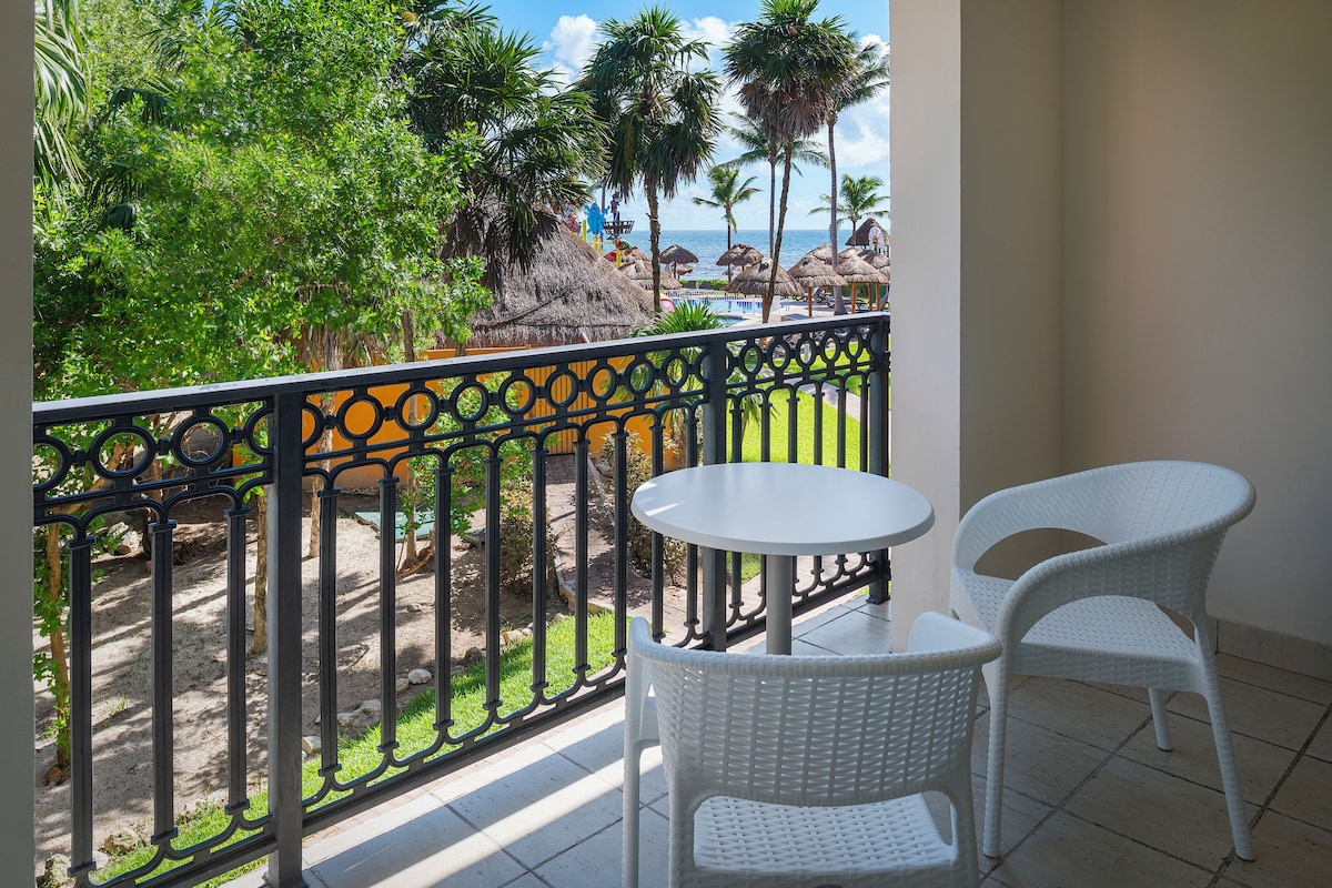 Junior Suite Waterpark Side Ocean View | 客房景觀