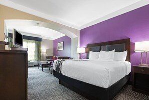 Suite, 1 King Bed with Sofa bed, Accessible, Non Smoking (DLX Mobility/ Hearing Accessible) - La Quinta Inn & Suites by Wyndham Pearland - Houston South (Pearland)