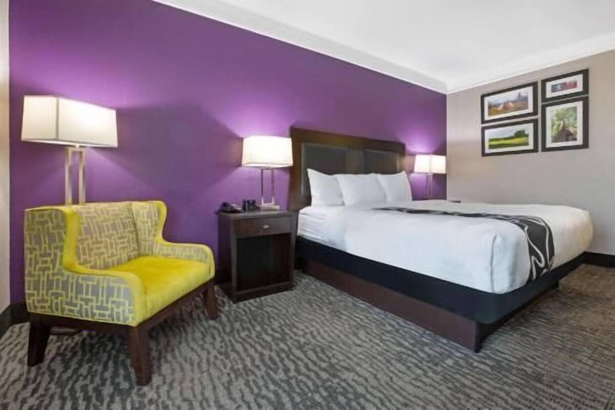 In-room safe, desk, iron/ironing board, free cribs/infant beds