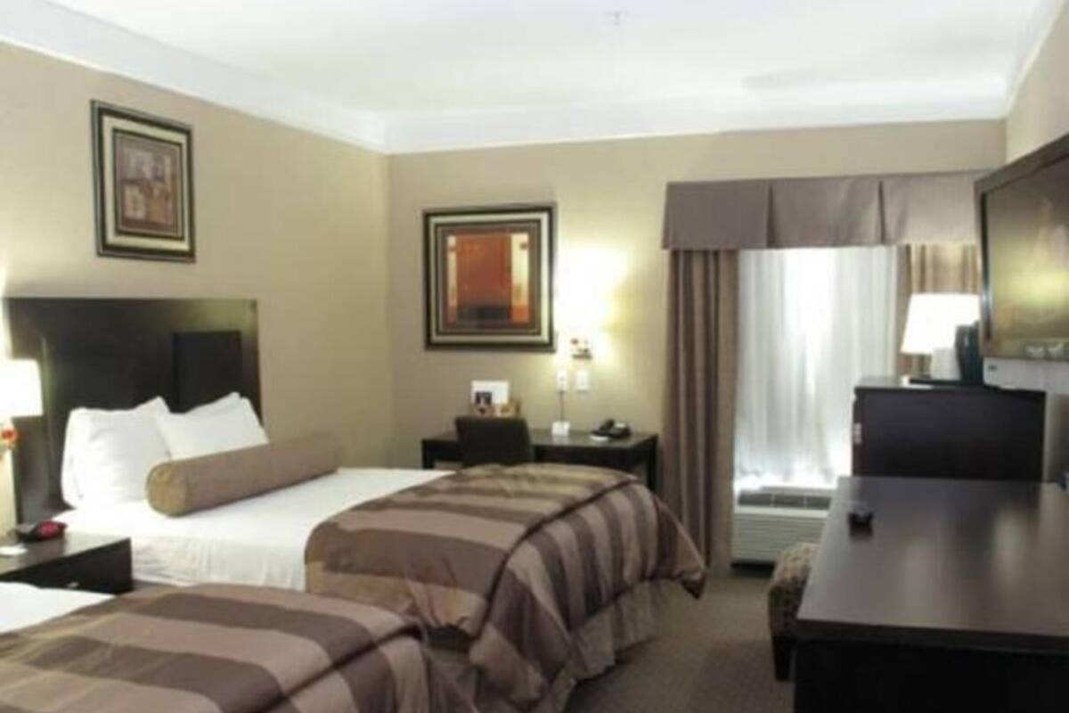 In-room safe, desk, iron/ironing board, free cribs/infant beds