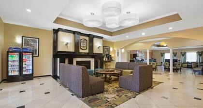 La Quinta Inn & Suites by Wyndham Pearland - Houston South