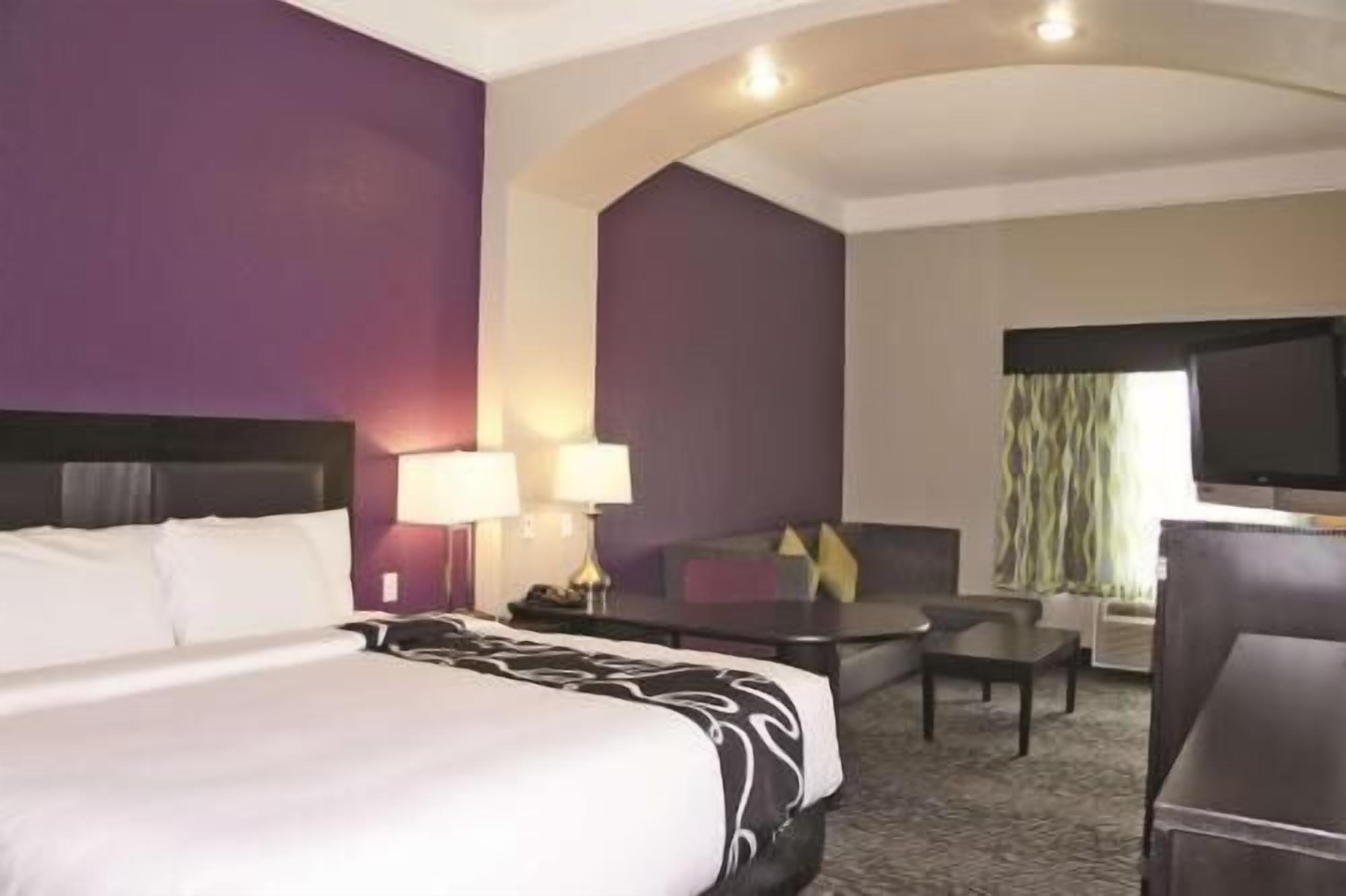 In-room safe, desk, iron/ironing board, free cribs/infant beds