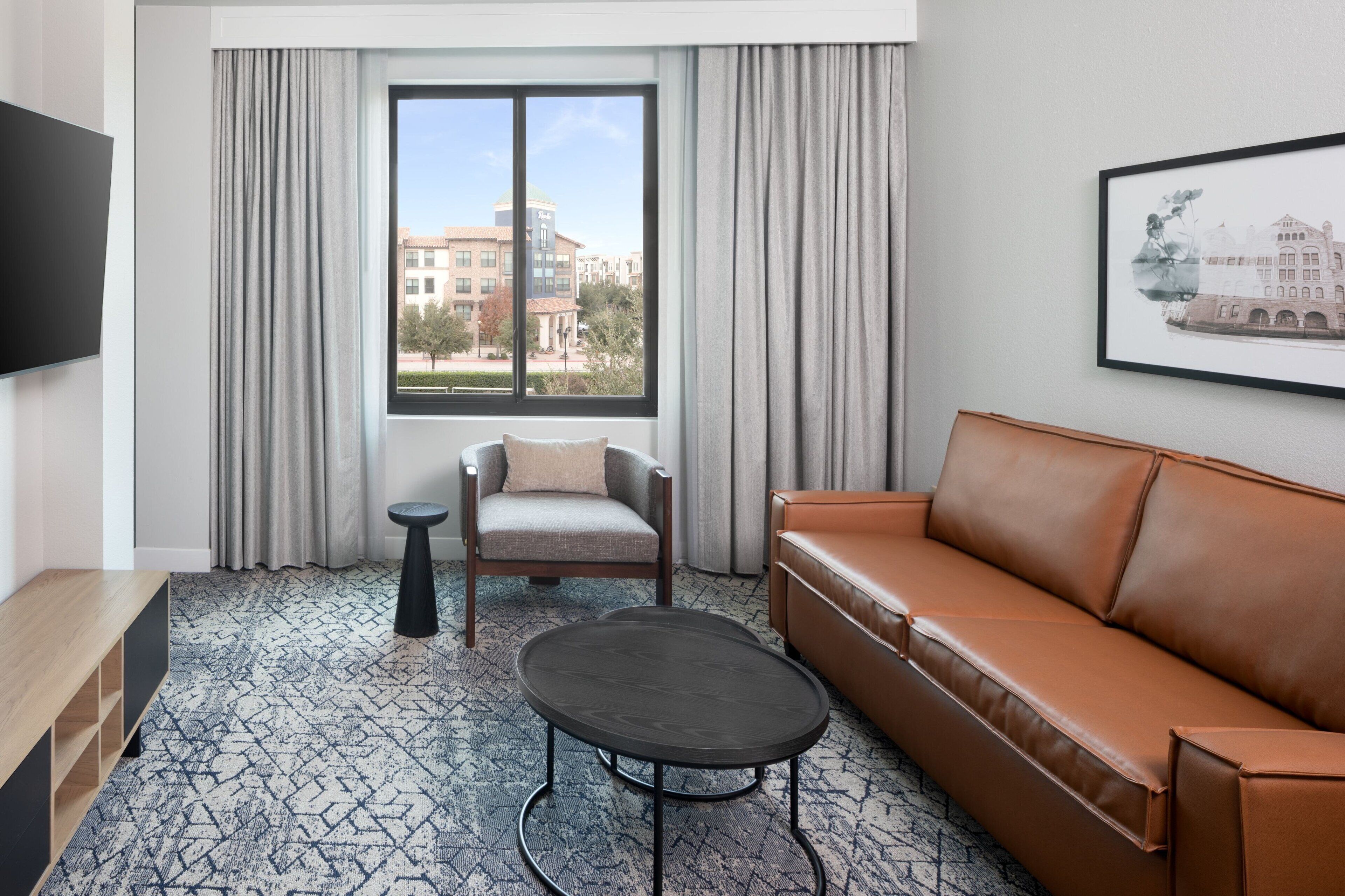 42–tuumainen taulutelevisio, jossa korkealuokkaiset TV-kanavat