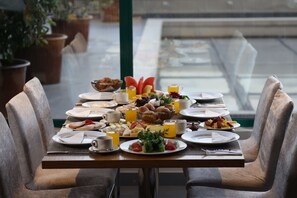 Breakfast meal - Sundance Hotel Istanbul (Istanbul)