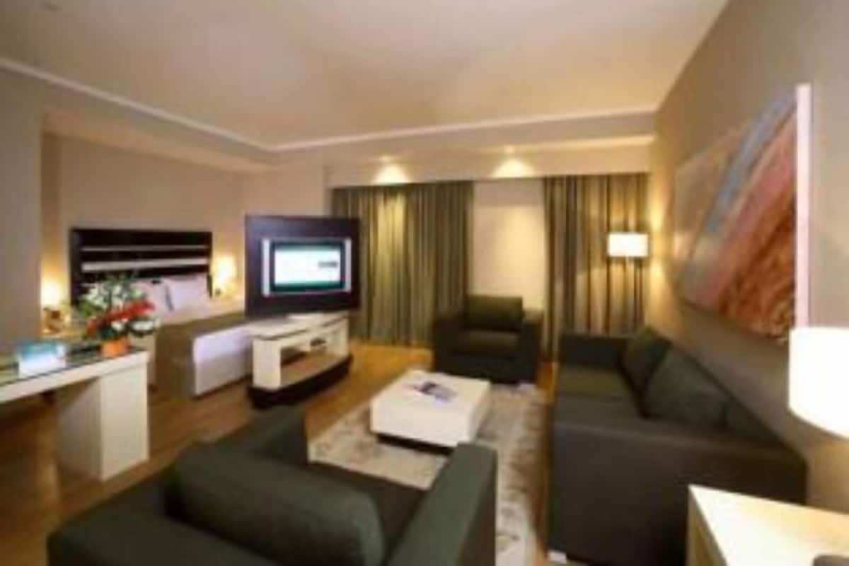 Ćrea de sala de estar | Televisión LCD y pelĆculas con cargo