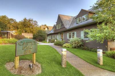 Pointe at Castle Hill Resort