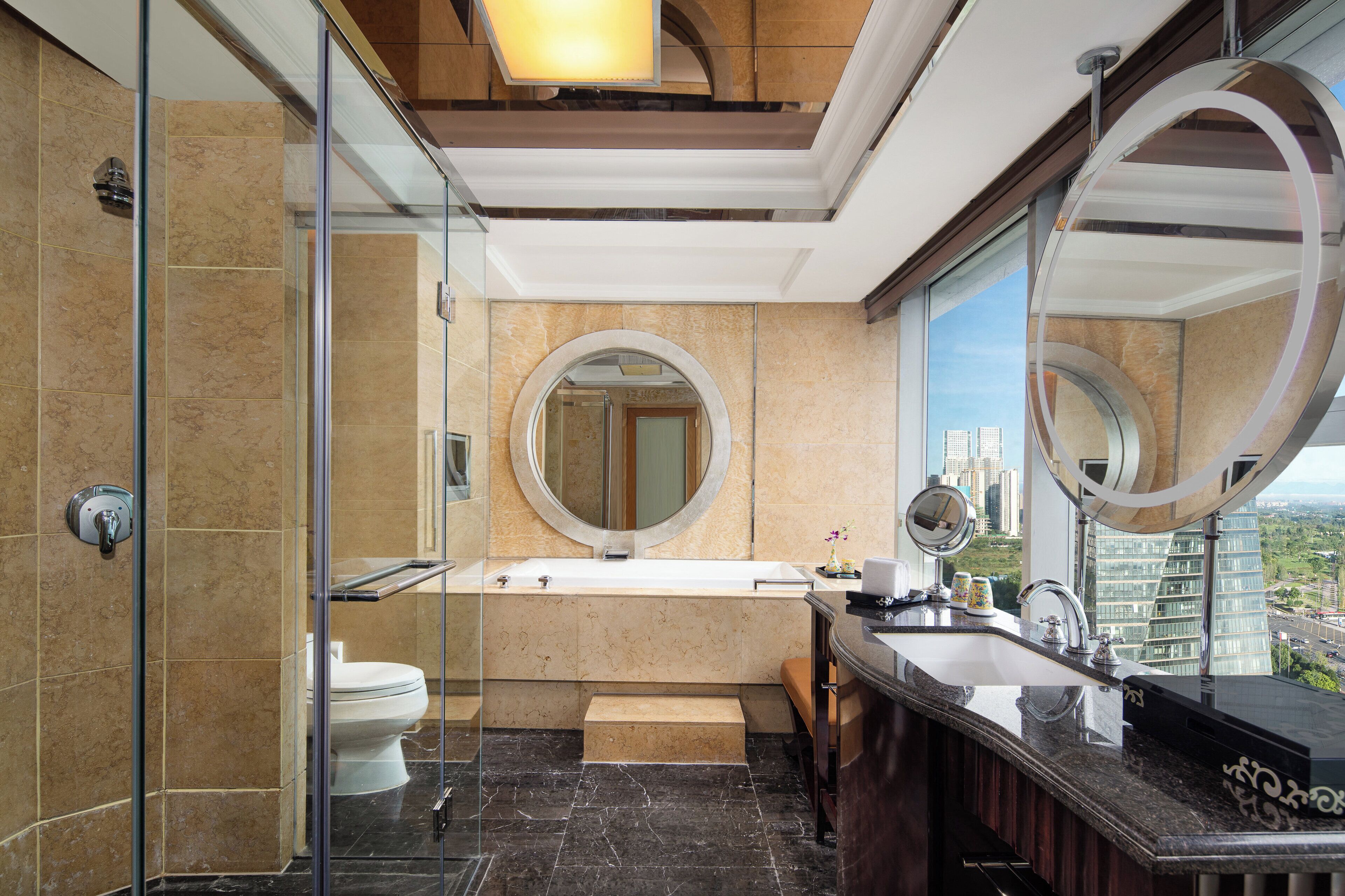 Ropa de cama hipoalergénica, cubrecamas y minibar 