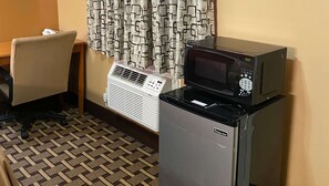 Schreibtisch, Bügeleisen/Bügelbrett, kostenloses WLAN, Bettwäsche