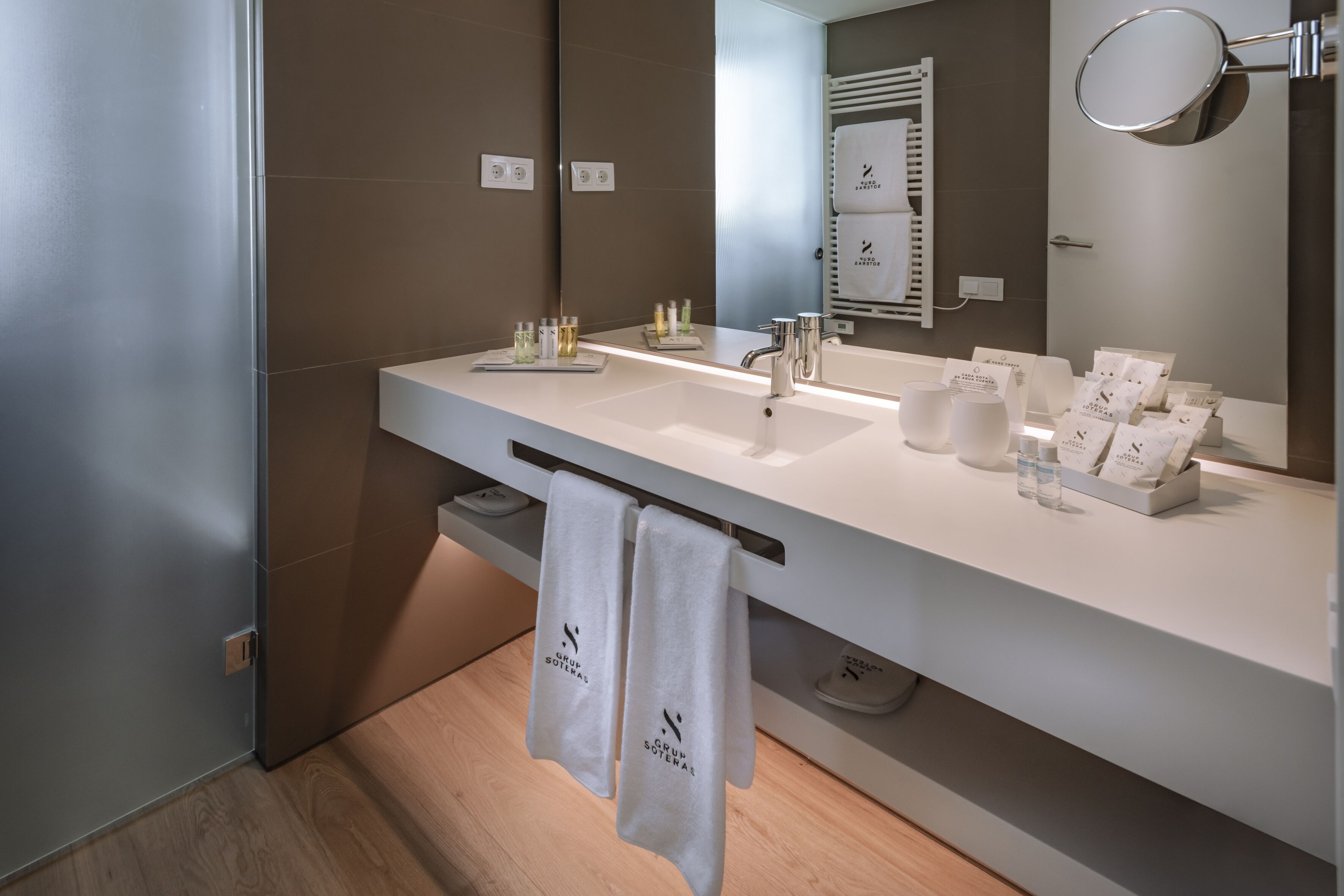 double or twin room | bathroom | shower, free toiletries, hair dryer, towels