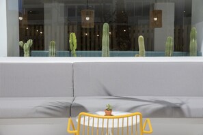 Terrace/patio - Hotel whala!fun (Llucmajor)
