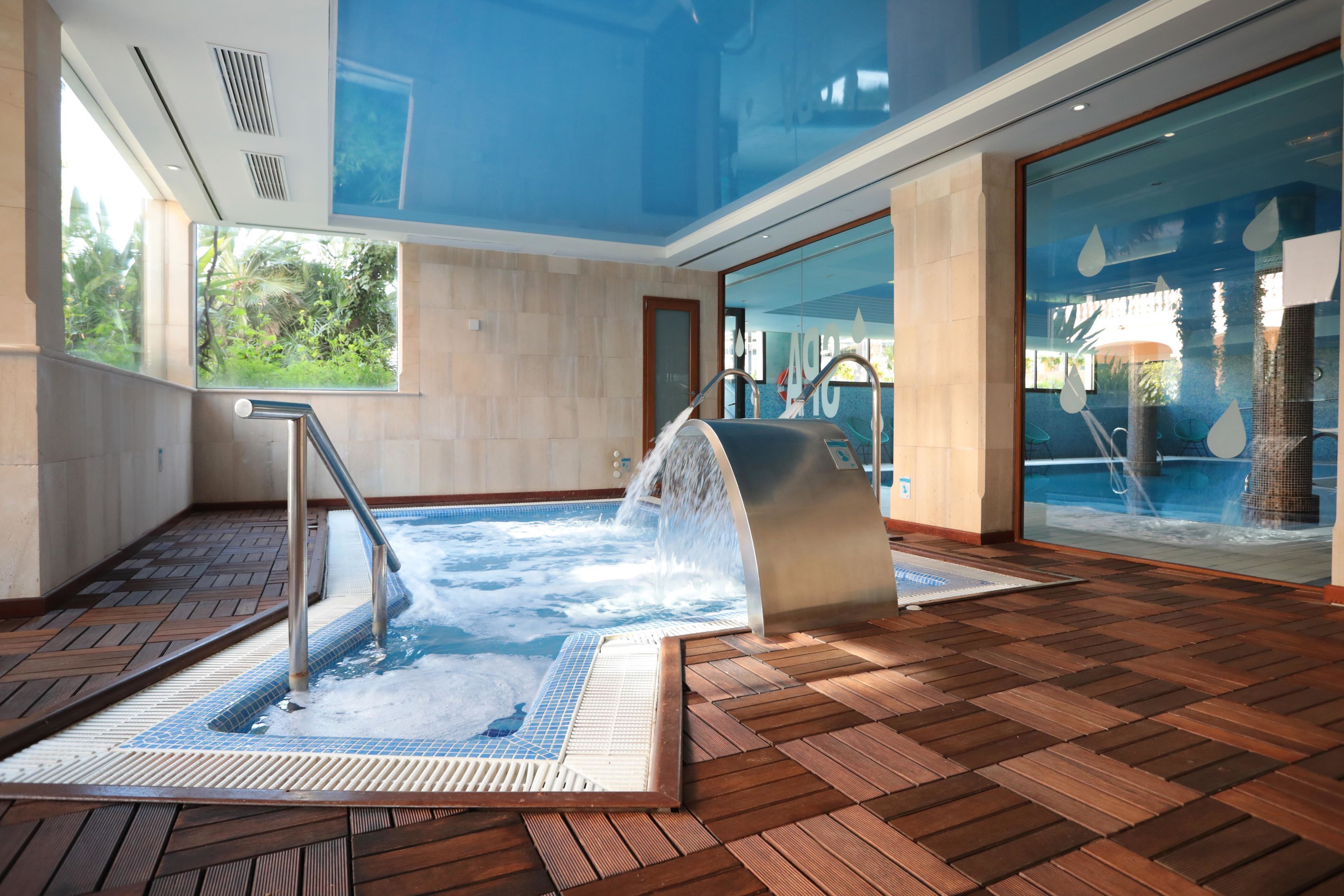 Sauna, bain à remous, hammam, hammam, soins corporels