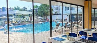 Lara World Hotel