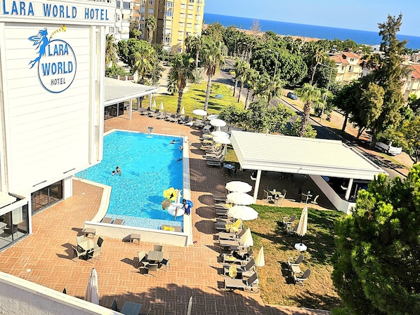 Building design - Lara World Hotel (Antalya)