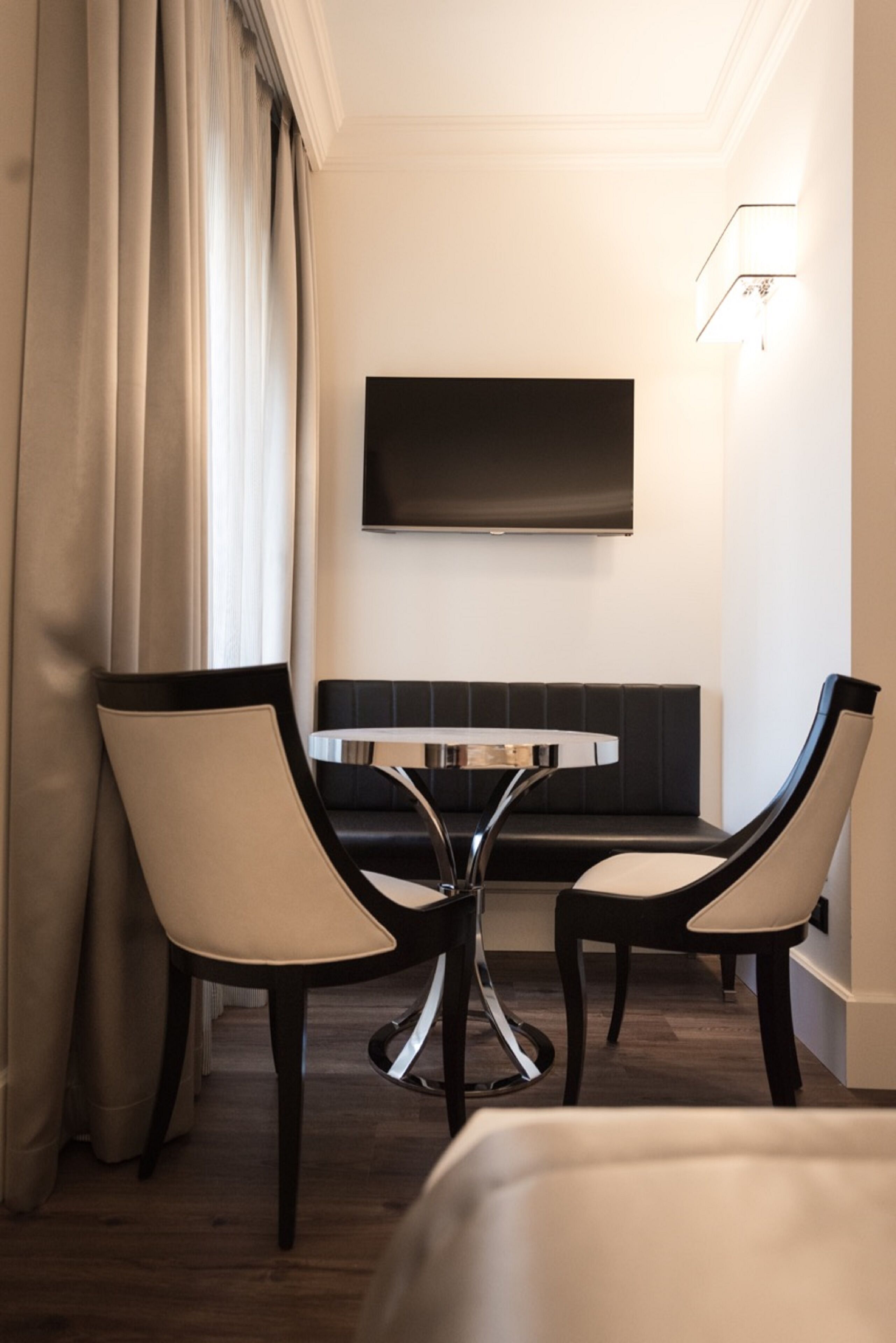 Premium bedding, minibar, in-room safe, desk