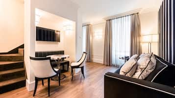 Premium bedding, minibar, in-room safe, desk