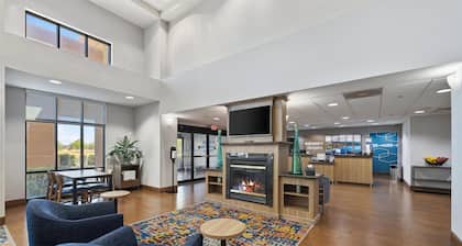 Hampton Inn And Suites Madera