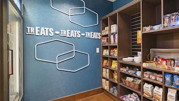 Snack bar
