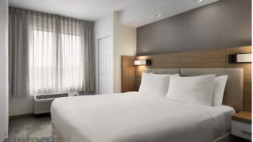 1 bedroom, hypo-allergenic bedding available, desk, blackout drapes
