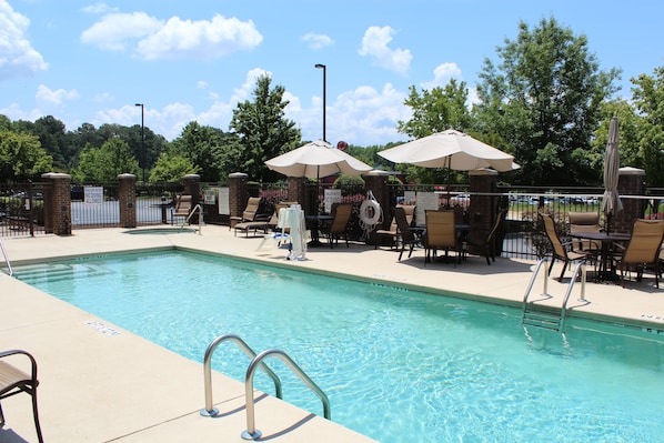 Seasonal outdoor pool