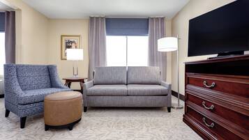 Suite, 1 cama King size | Ropa de cama de alta calidad y caja de seguridad en la habitación