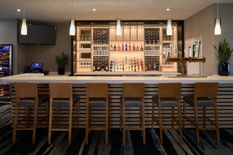 Lounge. Fairfield Inn & Suites by Marriott Montreal Airport