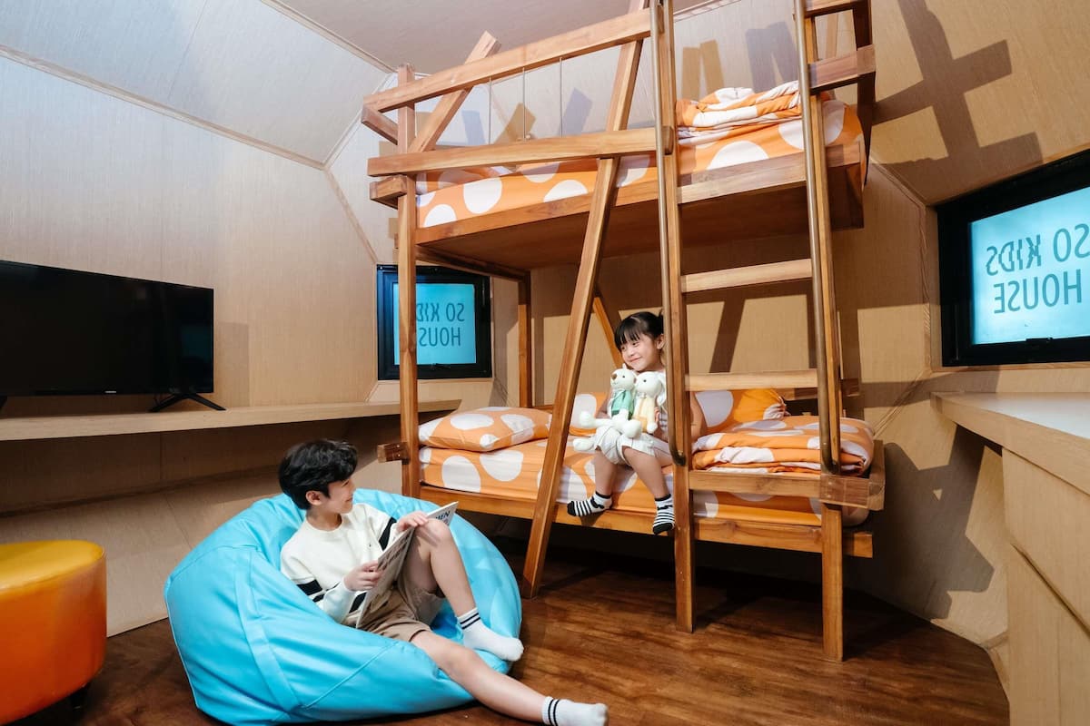 Family Room, Multiple Beds, Garden View (SO Family Kids House) | Roupas de cama premium, frigobar (abastecido com alguns itens grátis)