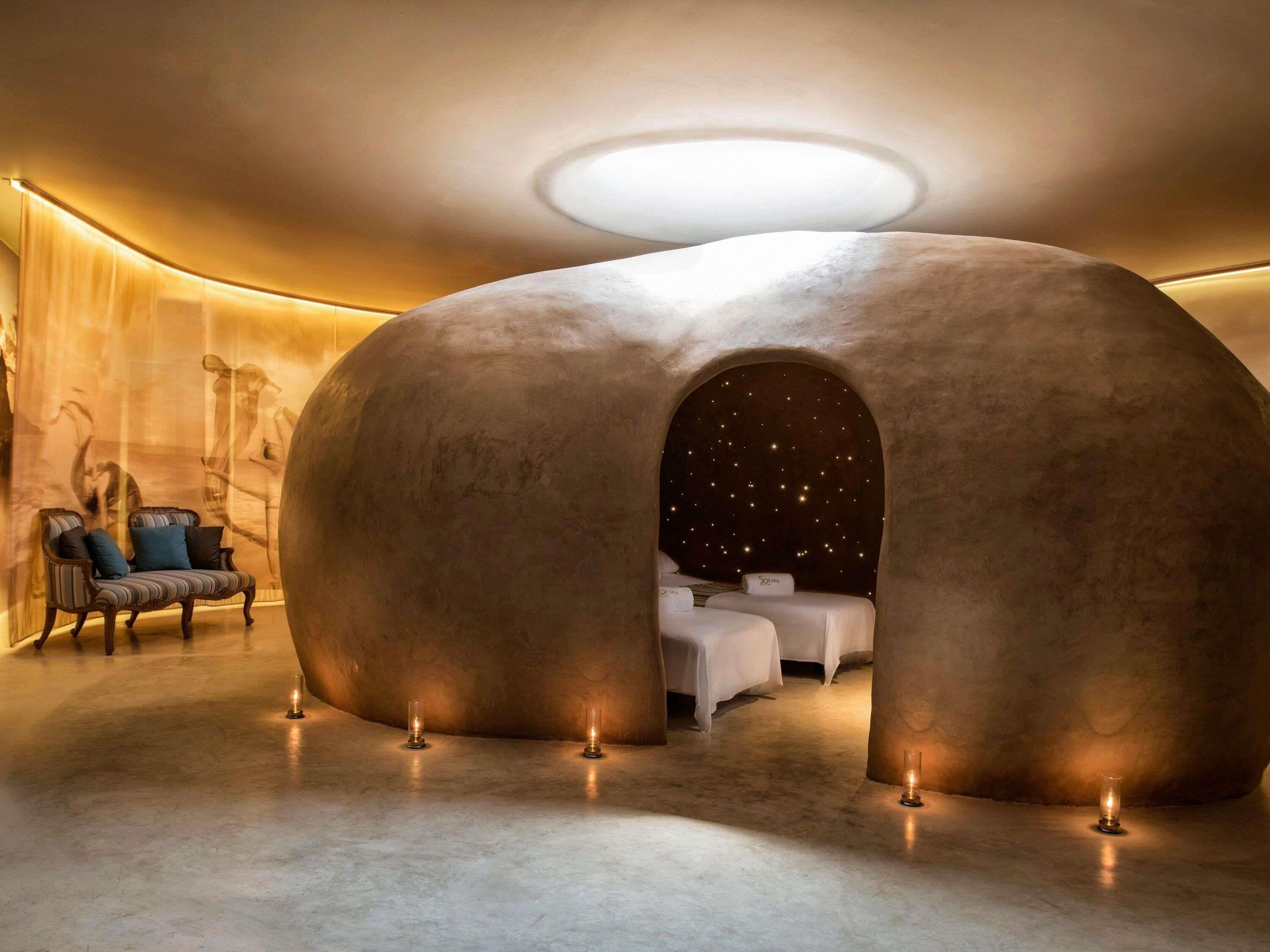 Espace de soins pour les couples, bain à remous, hammam, soins corporels