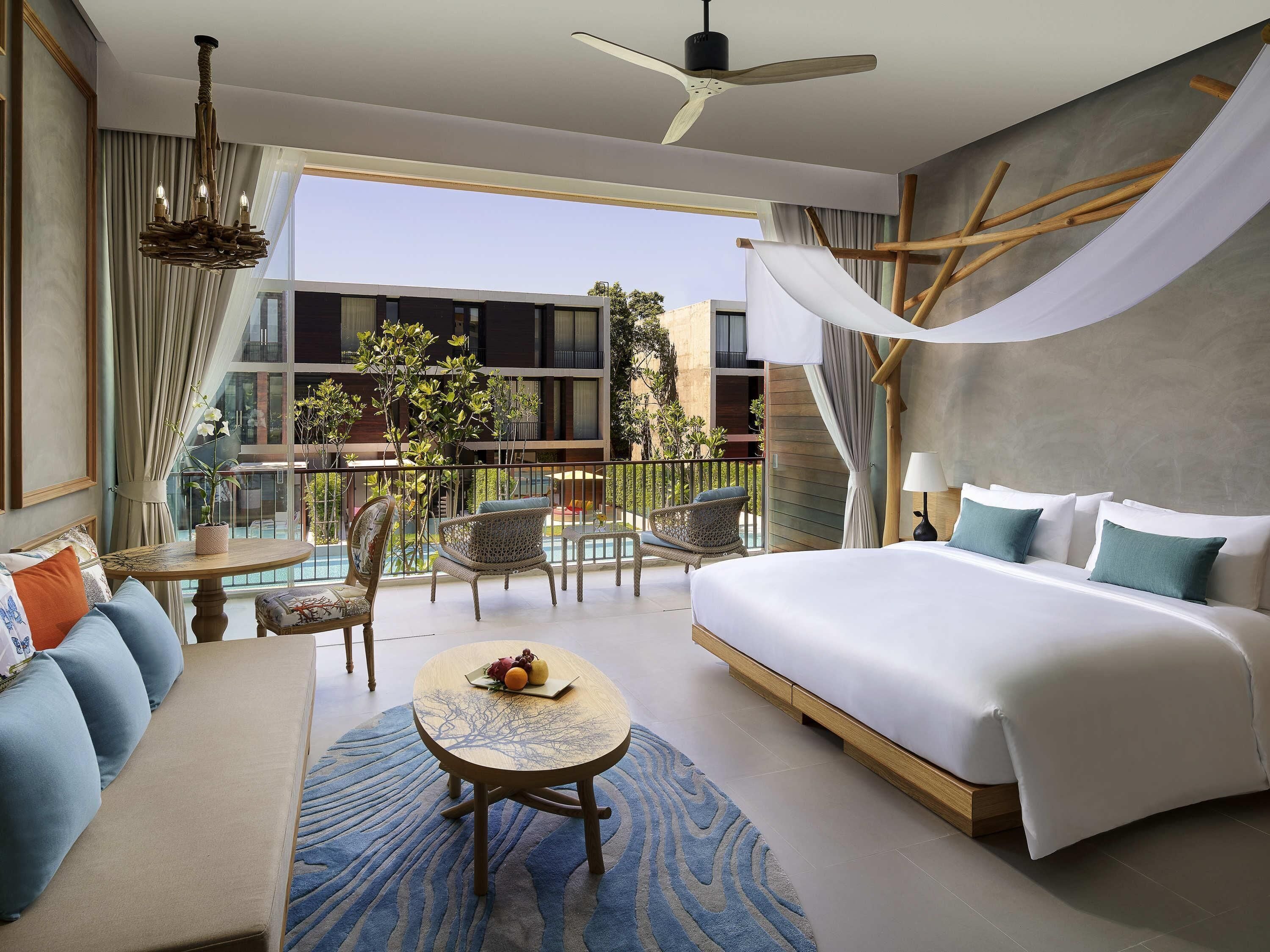 Signature studio, 1 kingsize bed, uitzicht op zwembad (So Studio) | Luxe beddengoed, een minibar met enkele gratis items