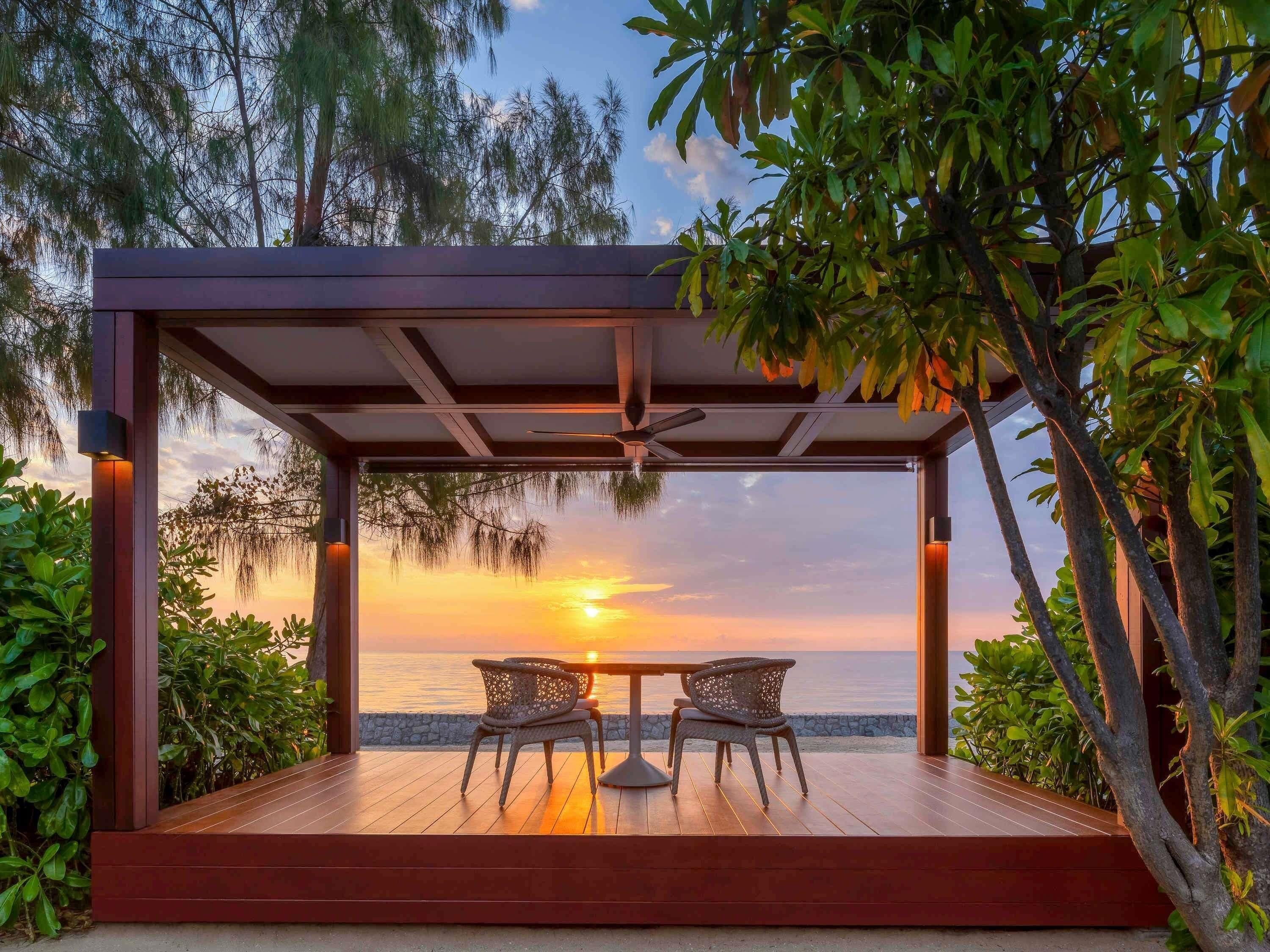 Villa, 2 Bedrooms, Beachfront, Private Pool | Ropa de cama de alta calidad y artículos del minibar gratis 