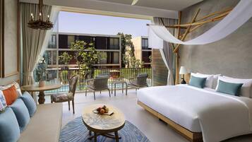 Studio Signature - 1 kingsize-säng - utsikt mot poolen (So Studio) | Sängtillbehör av högsta kvalitet och minibar med vissa gratis produkter