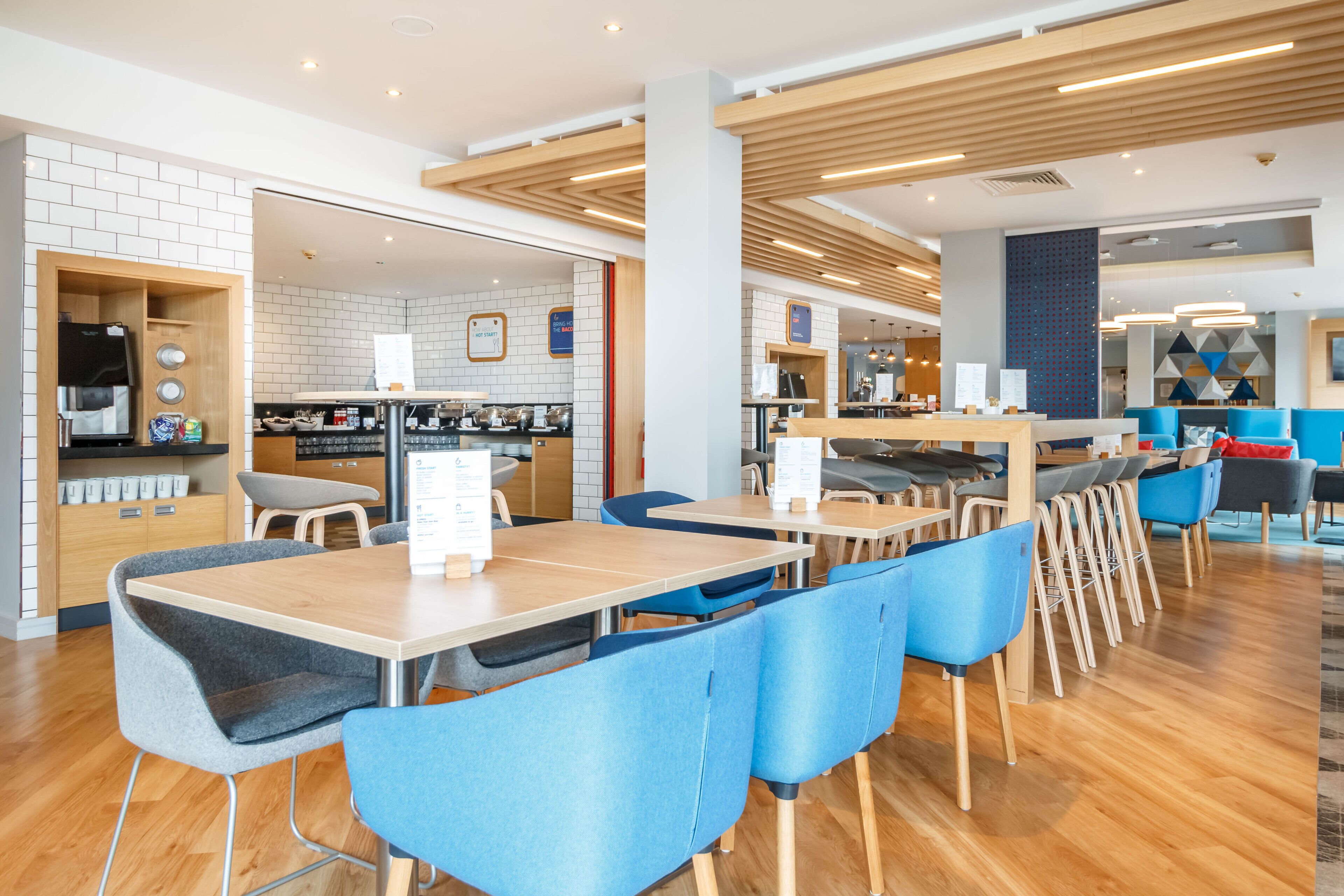 Photo - Holiday Inn Express Walsall M6J10 by IHG
