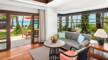 Premium bedding, minibar, in-room safe, desk