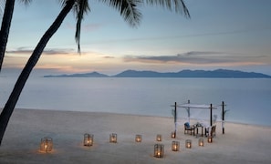 3 restaurants; breakfast, lunch and dinner served  - Santiburi Koh Samui (Koh Samui)