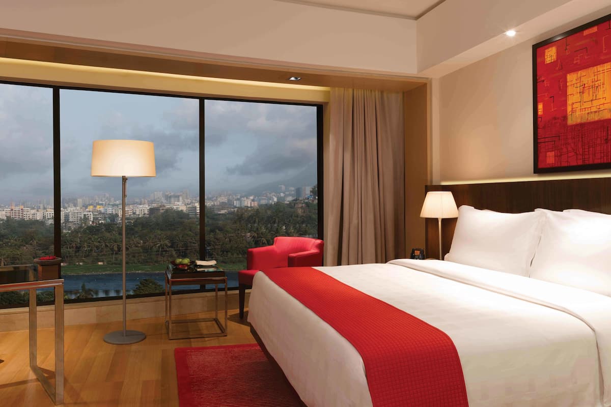 premier room | 1 bedroom, premium bedding, down duvets, minibar