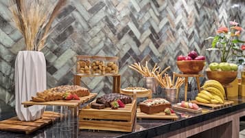 Desayuno buffet todos los días (con cargo)
