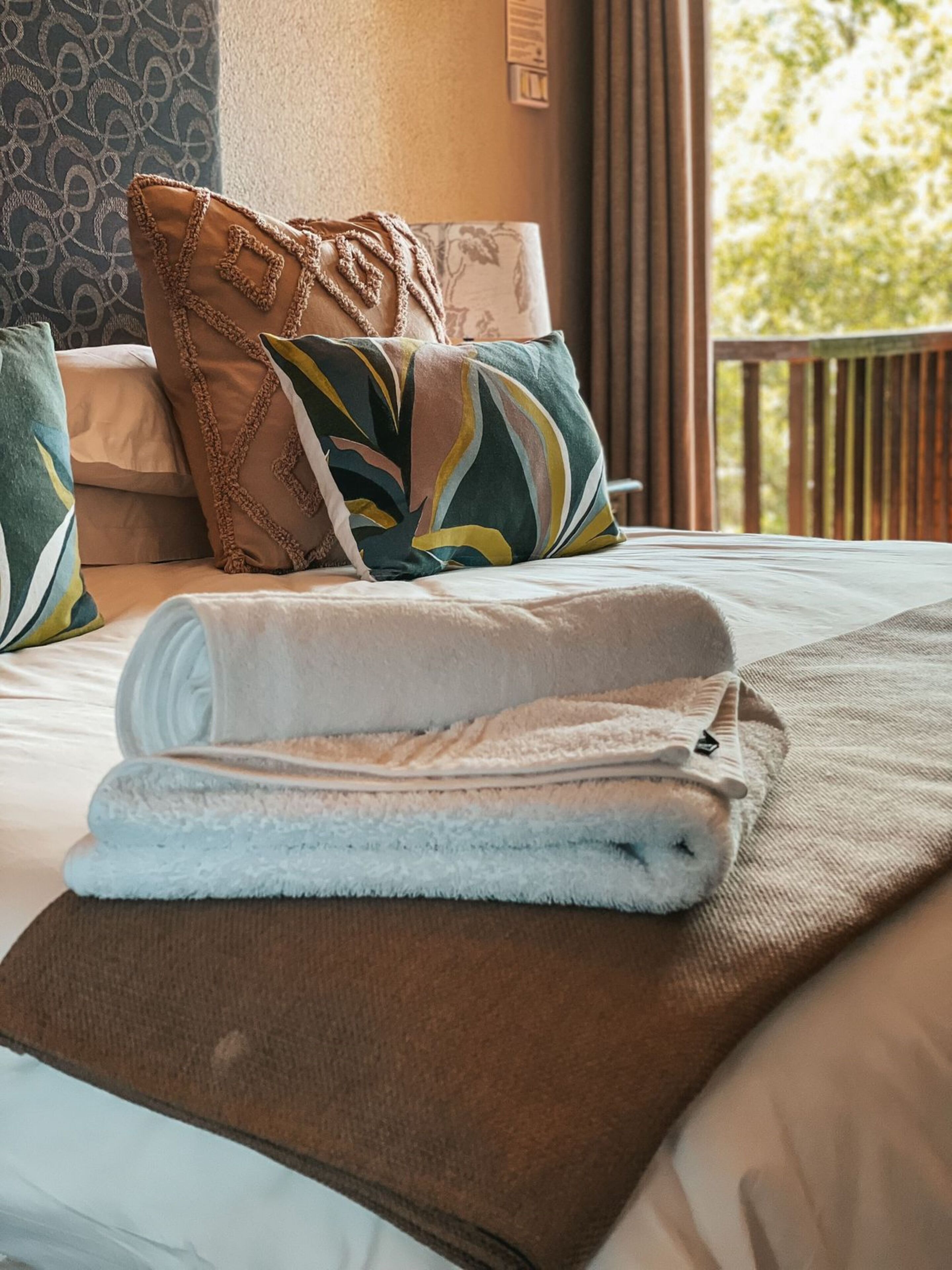 Quarto luxo | Cofres nos quartos, escrivaninha, Wi-Fi de cortesia, roupa de cama