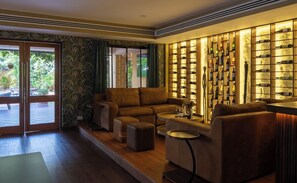 Breakfast, lunch and dinner served - Sea Cliff Court (Dar es Salaam)