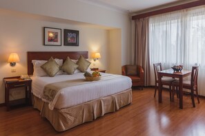 Studio Confort, 1 très grand lit, coin cuisine