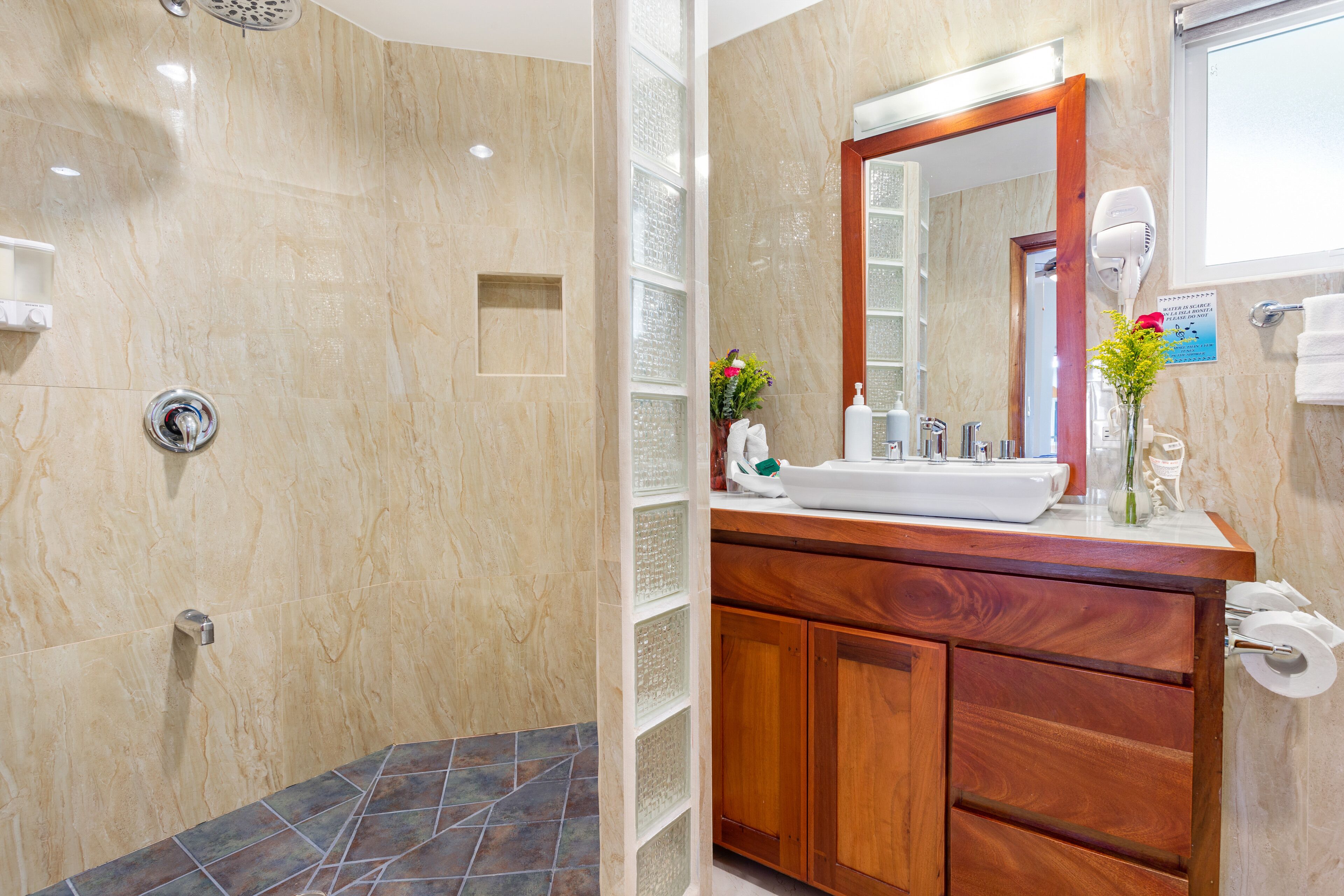 suite, 1 bedroom, partial sea view, poolside | 1 bedroom, pillow-top beds, in-room safe, blackout curtains