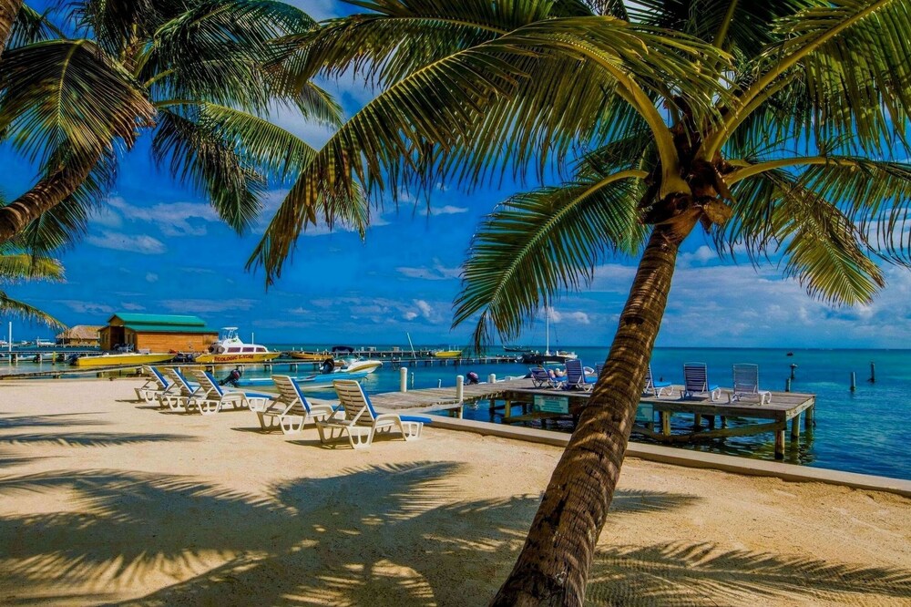 Sunbreeze Suites
