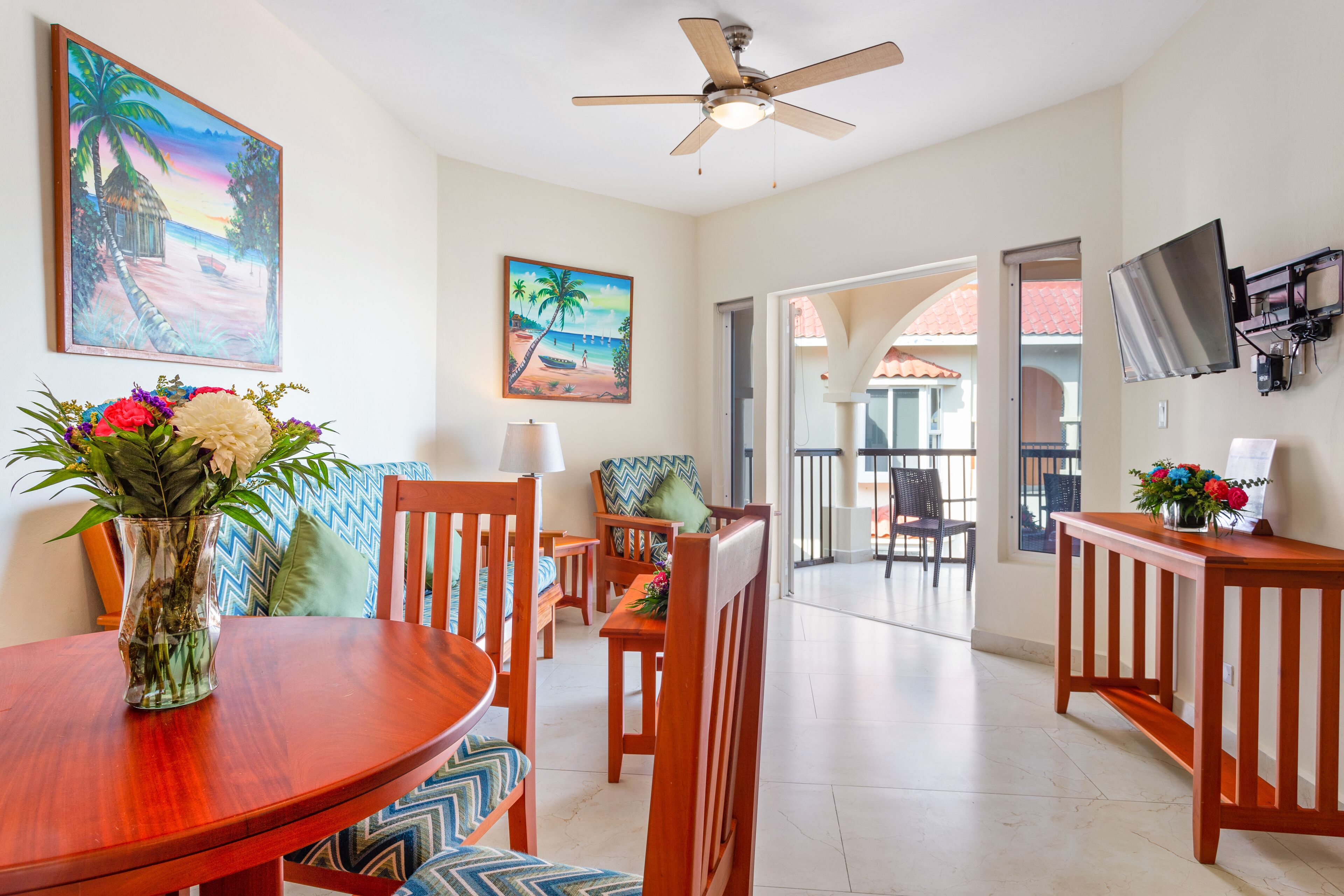 suite, 1 bedroom, partial sea view, poolside | 1 bedroom, pillow-top beds, in-room safe, blackout curtains