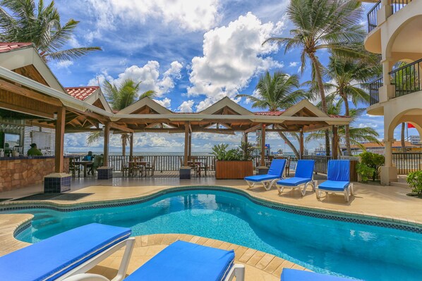 Outdoor pool, pool loungers