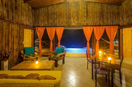 Villa, 2 Bedrooms, Private Pool, Mountain View | Living area